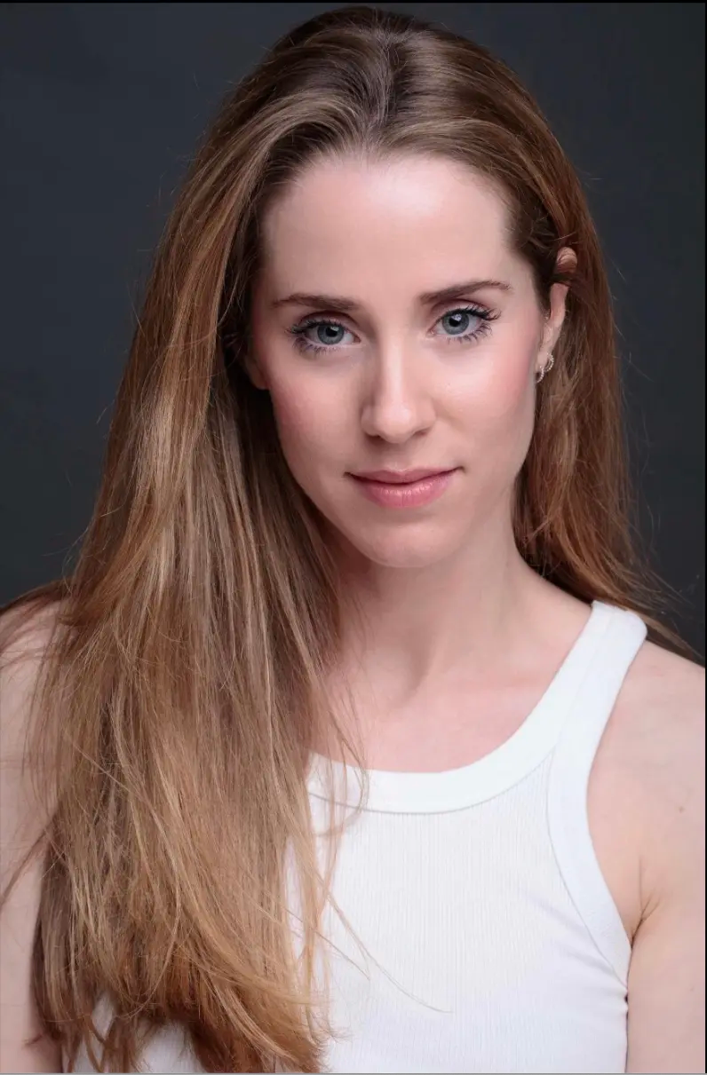 //www.loonawell.com/cdn/shop/files/team-member-alex.webp?v=1758615062